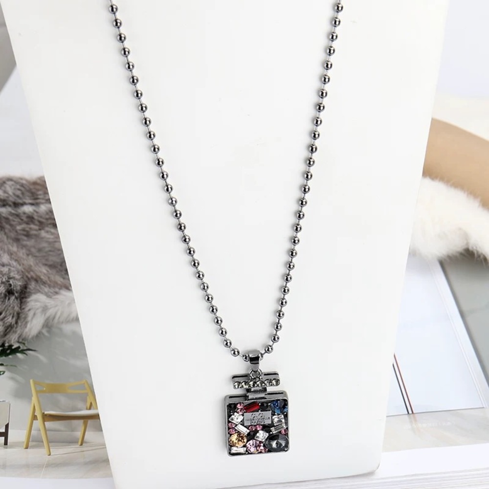 Fashion bottle necklace pendant